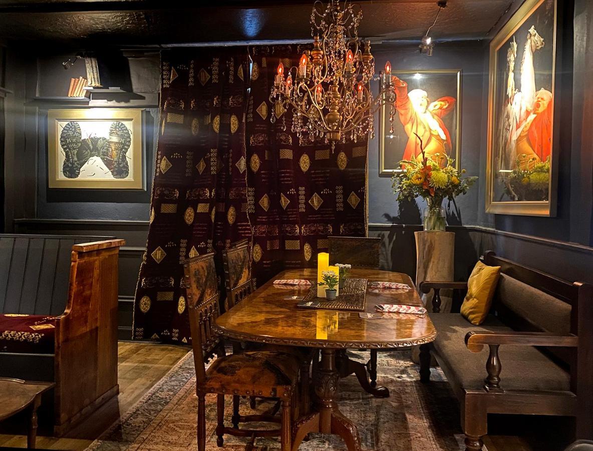 Earlston Red Lion, Coorie Inn מראה חיצוני תמונה